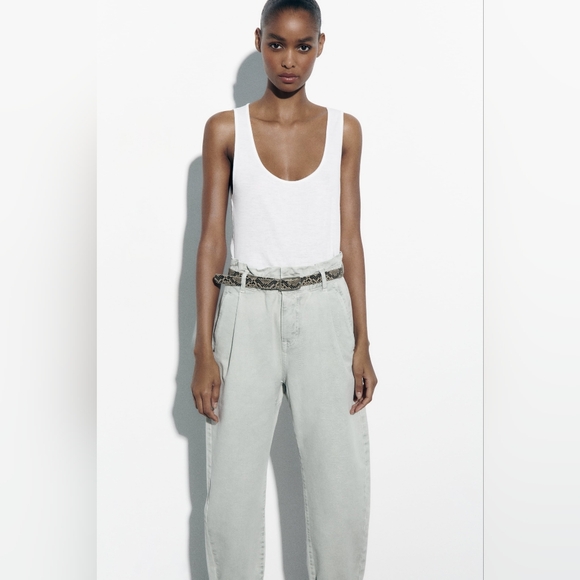 NWT Zara HIGH-WAISTED BELTED BAGGY PAPERBAG Z1975 JEANS Size 2 (fit like a 4-6)) - Picture 2 of 12
